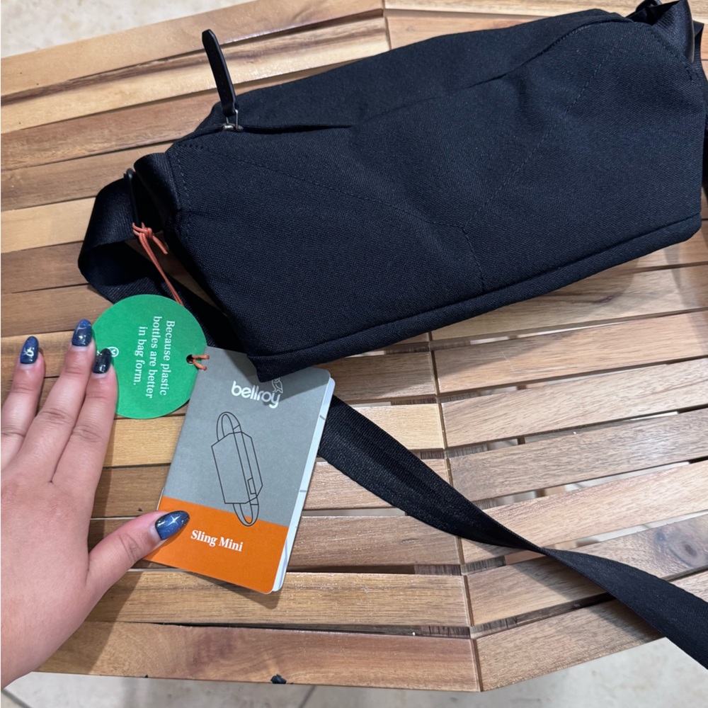 Bellroy Sling Mini Black Crossbody Bag - Picture 2 of 6